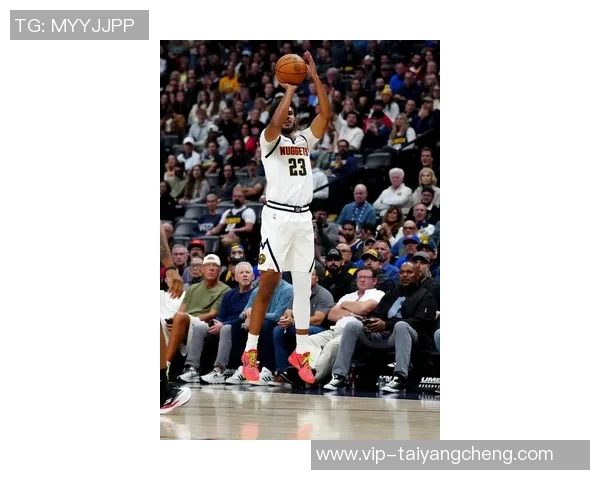 卡梅隆约翰逊火力全开13投6中贡献16分3篮板并罚球4中3表现出色