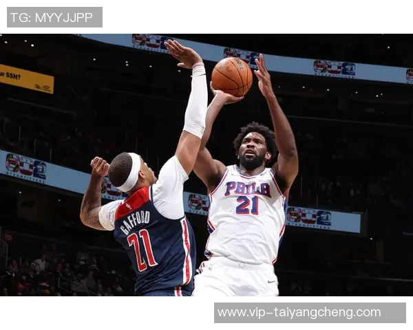 首节小迈克尔波特高效得分14分恩比德紧随其后贡献10分